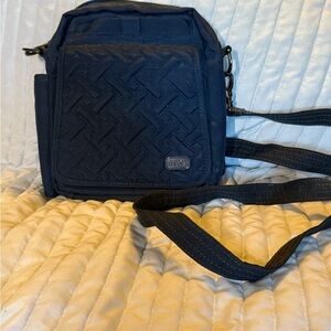 LUG FLAPPER Navy Blue  Convertible Crossbody Bag Dot Quilted RFID Adjustable